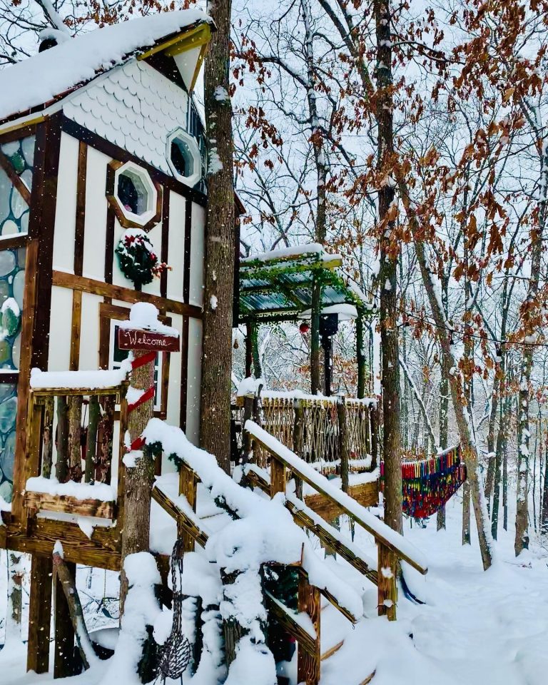 BMK treehouse winter